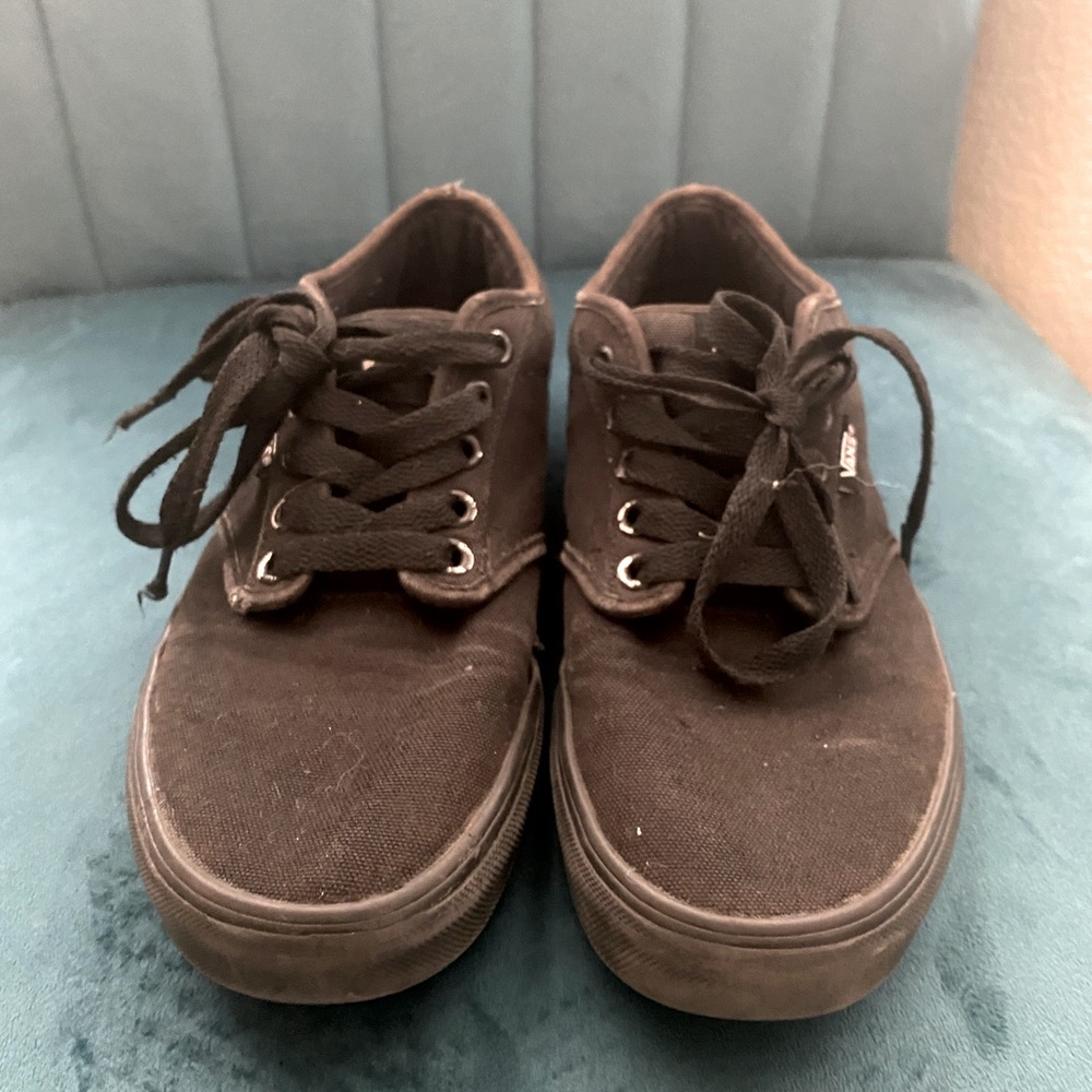 Vans all black Era shoes
